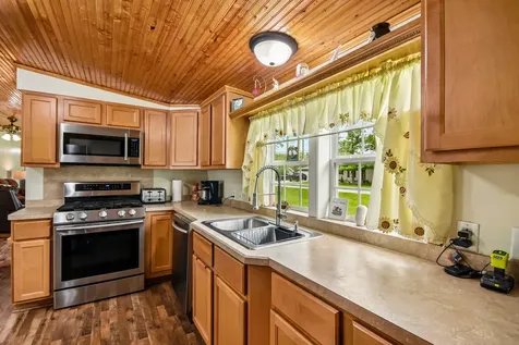 197 East Cermak Road Braidwood IL 60408