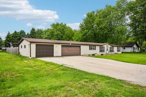 197 East Cermak Road Braidwood IL 60408