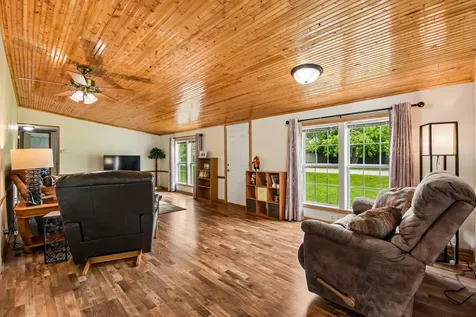197 East Cermak Road Braidwood IL 60408