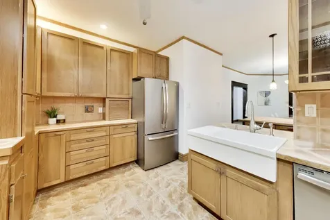 6108 South Kimbark Avenue Chicago IL 60637