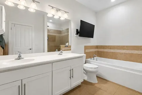 3951 North Washtenaw Avenue Chicago IL 60618