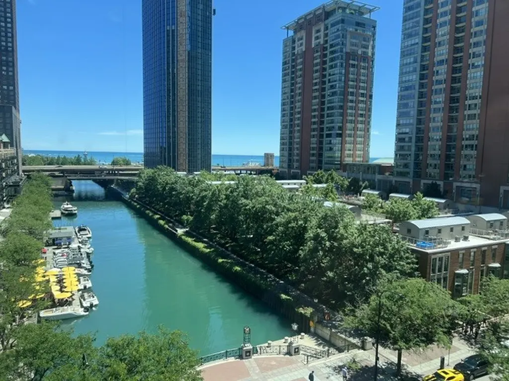 480 North Mcclurg Court Chicago IL 60611