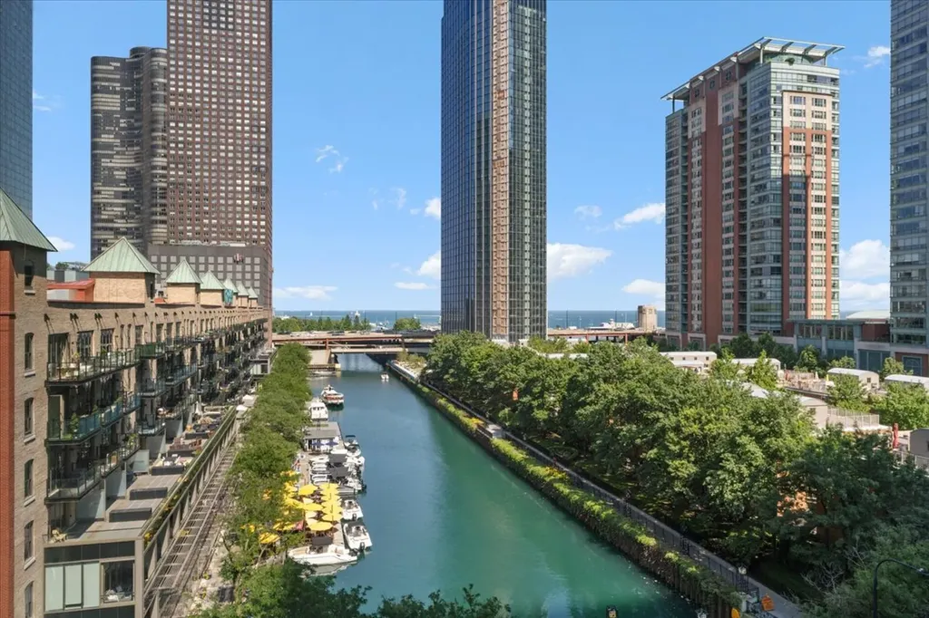 480 North Mcclurg Court Chicago IL 60611