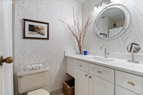 480 North Mcclurg Court Chicago IL 60611