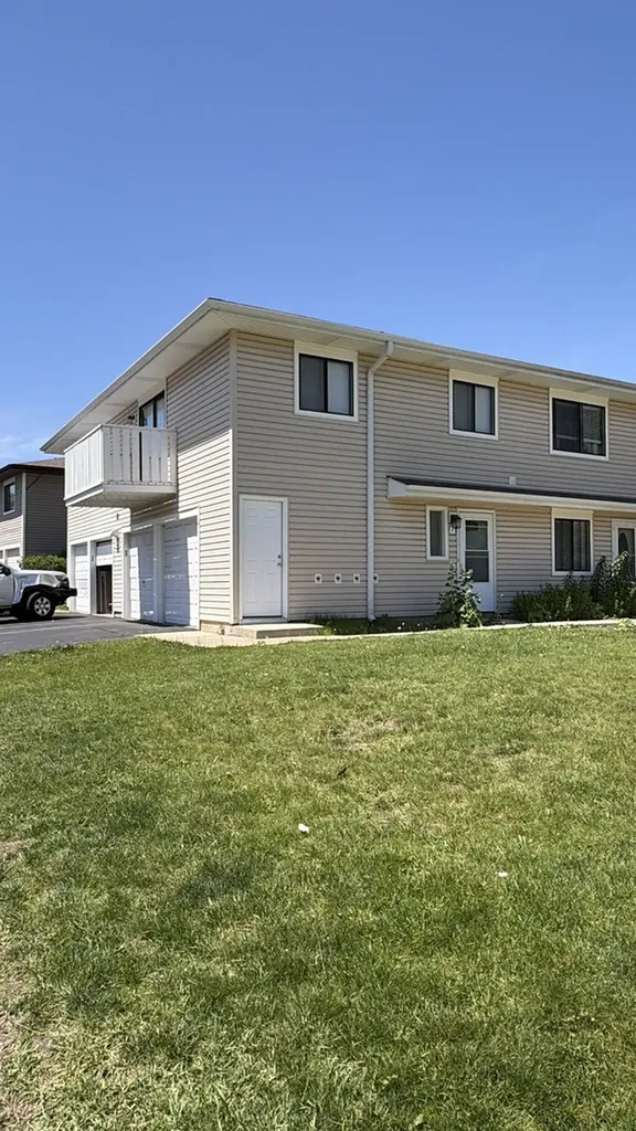 29W603 Winchester Circle Warrenville IL 60555