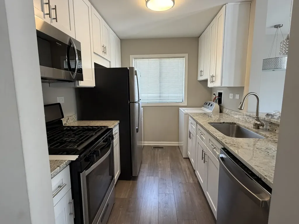 29W603 Winchester Circle Warrenville IL 60555