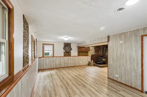 1819 Elmwood Drive Lindenhurst IL 60046