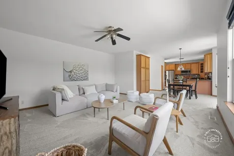 2812 Plante Road North Aurora IL 60542