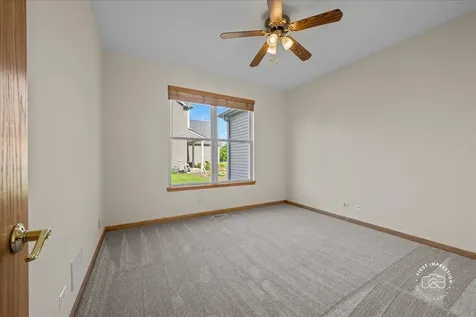 2812 Plante Road North Aurora IL 60542
