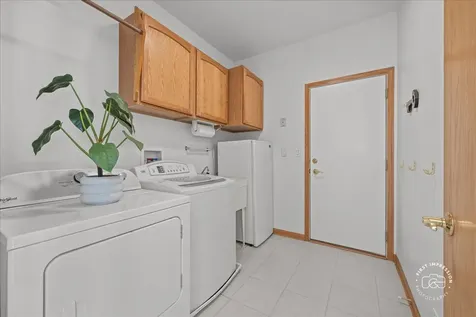 2812 Plante Road North Aurora IL 60542