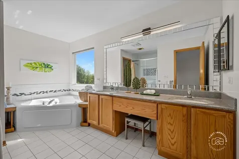 2812 Plante Road North Aurora IL 60542