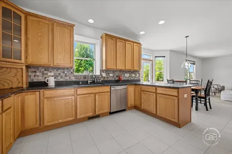 2812 Plante Road North Aurora IL 60542
