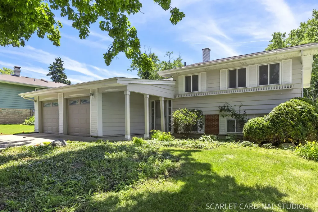 21W061 Kensington Road Lombard IL 60148