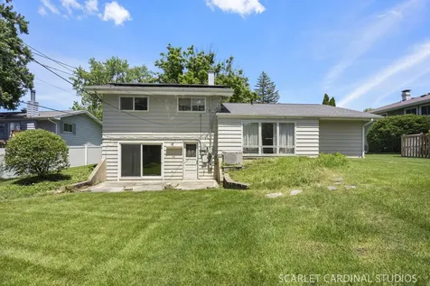 21W061 Kensington Road Lombard IL 60148
