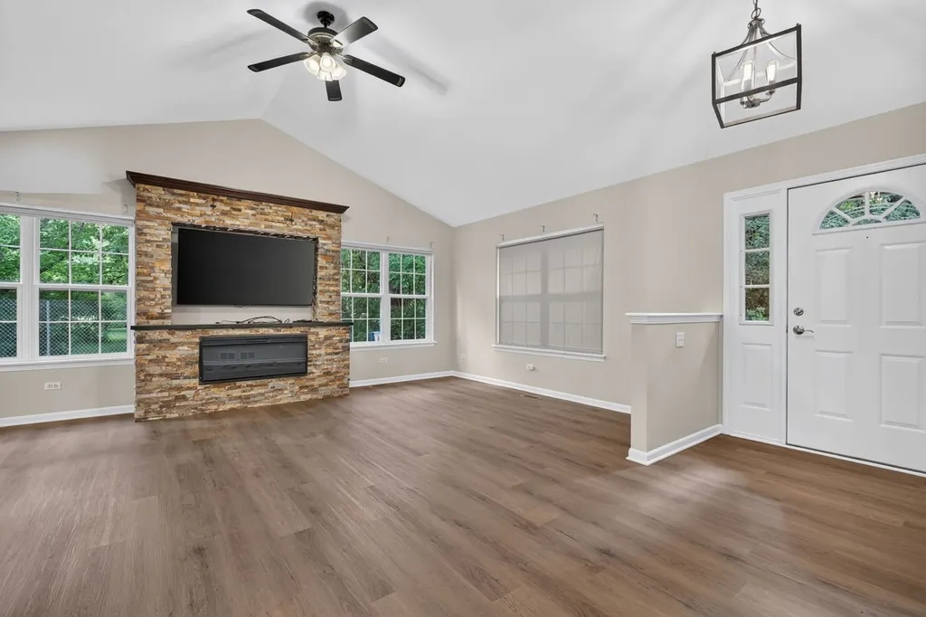 938 Treeline Court Lockport IL 60441