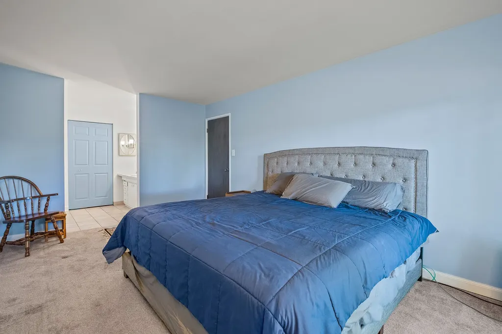 3913 Saratoga Avenue Downers Grove IL 60515