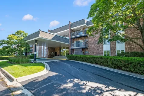 3913 Saratoga Avenue Downers Grove IL 60515