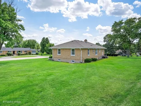 6950 Hillsdale Road Countryside IL 60525