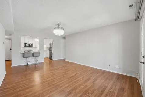 520 Biesterfield Road Elk Grove Village IL 60007