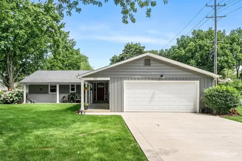 707 Maple Lane Batavia IL 60510