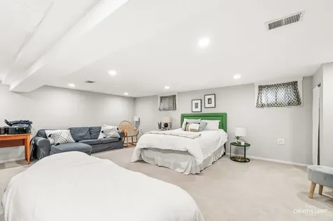 707 Maple Lane Batavia IL 60510