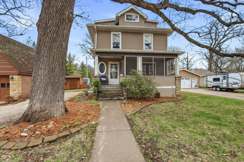 1587 34TH Avenue Moline IL 51265