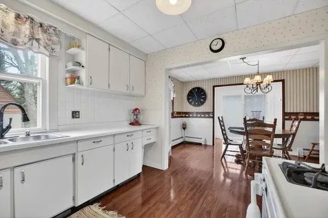 1587 34TH Avenue Moline IL 51265