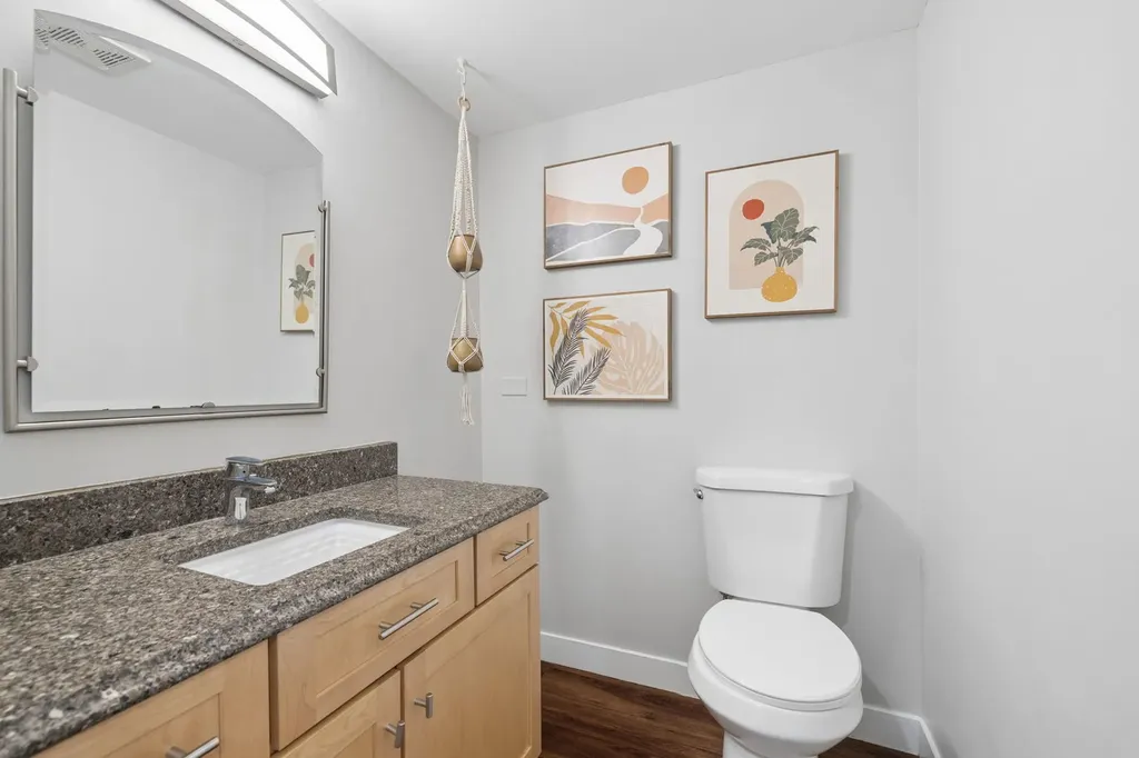 616 Edward Road Naperville IL 60540