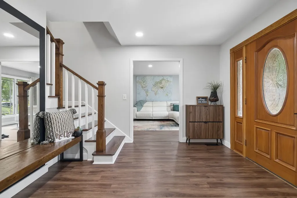 616 Edward Road Naperville IL 60540