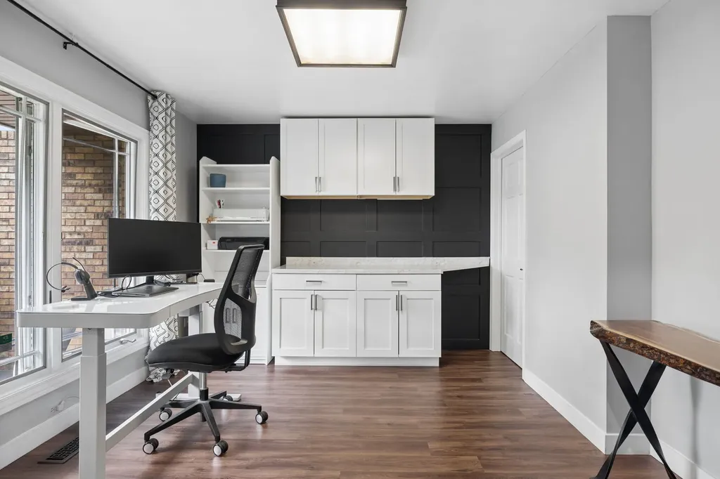 616 Edward Road Naperville IL 60540