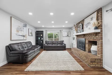 616 Edward Road Naperville IL 60540