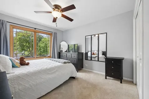 616 Edward Road Naperville IL 60540