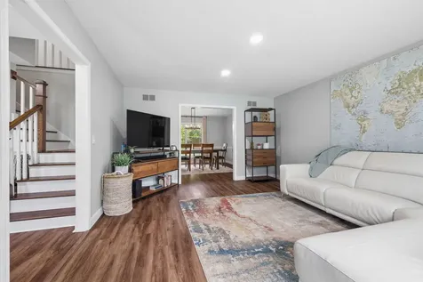 616 Edward Road Naperville IL 60540
