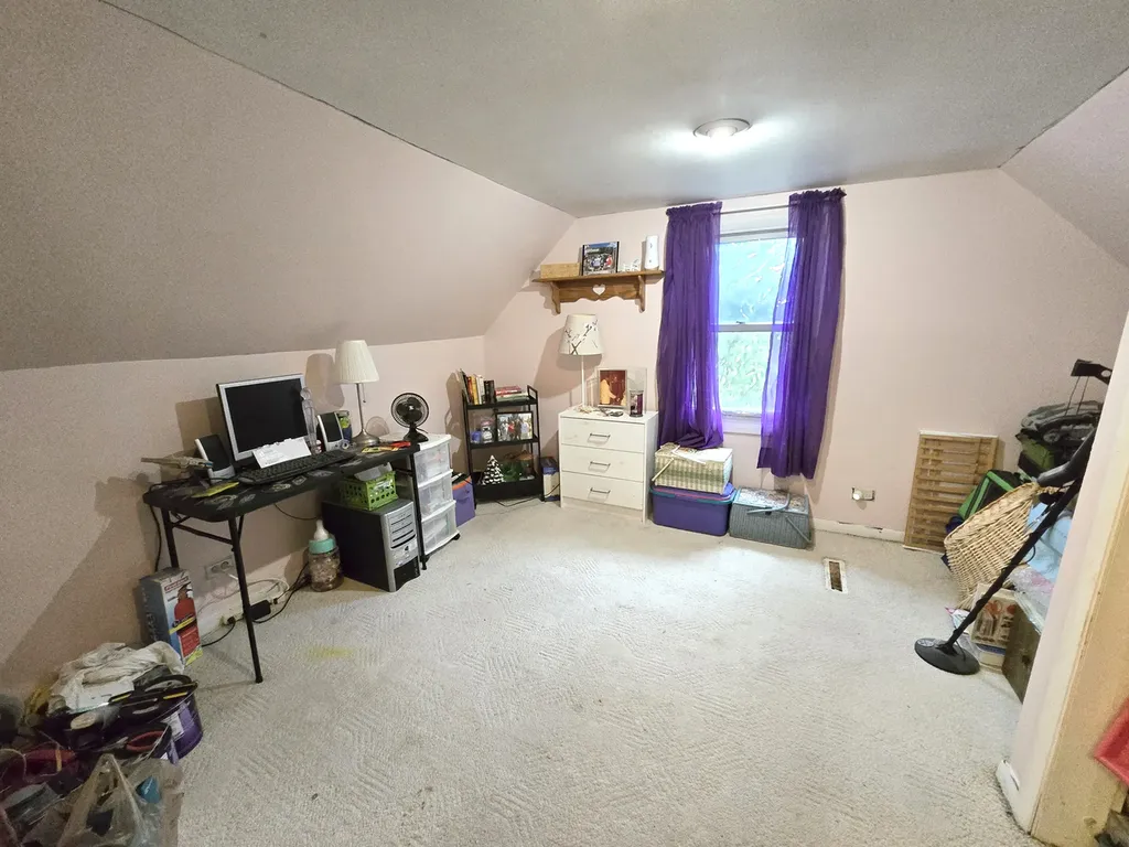 23W563 Woodworth Place Roselle IL 60172