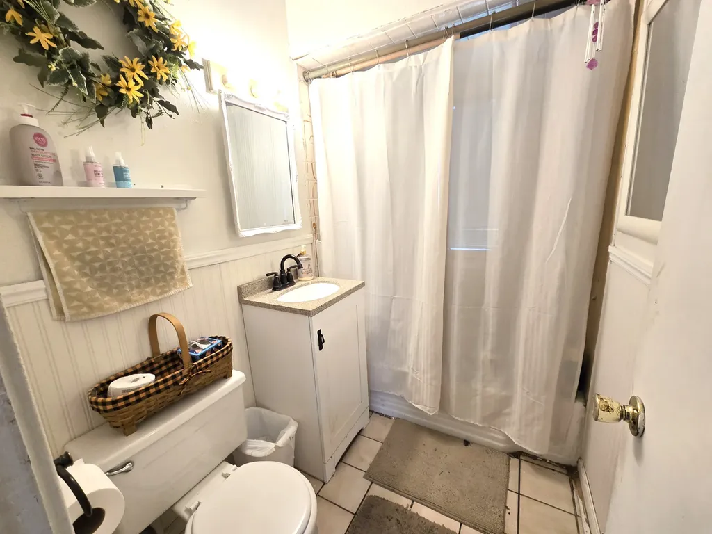 23W563 Woodworth Place Roselle IL 60172