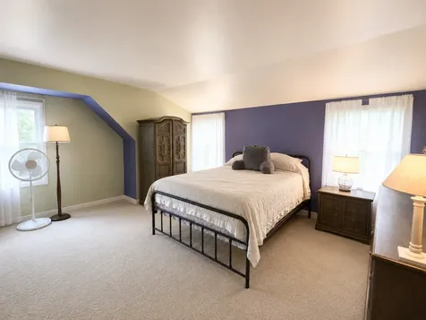 23W563 Woodworth Place Roselle IL 60172