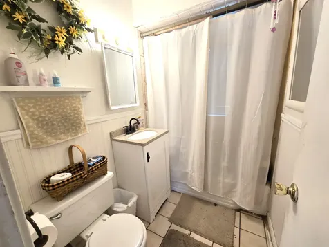 23W563 Woodworth Place Roselle IL 60172