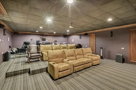4206 Royal Fox Drive St. Charles IL 60174