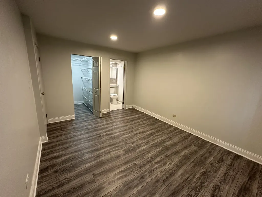 908 Casey Court Schaumburg IL 60173