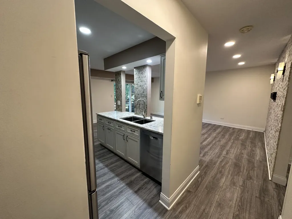 908 Casey Court Schaumburg IL 60173