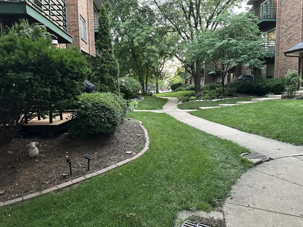908 Casey Court Schaumburg IL 60173