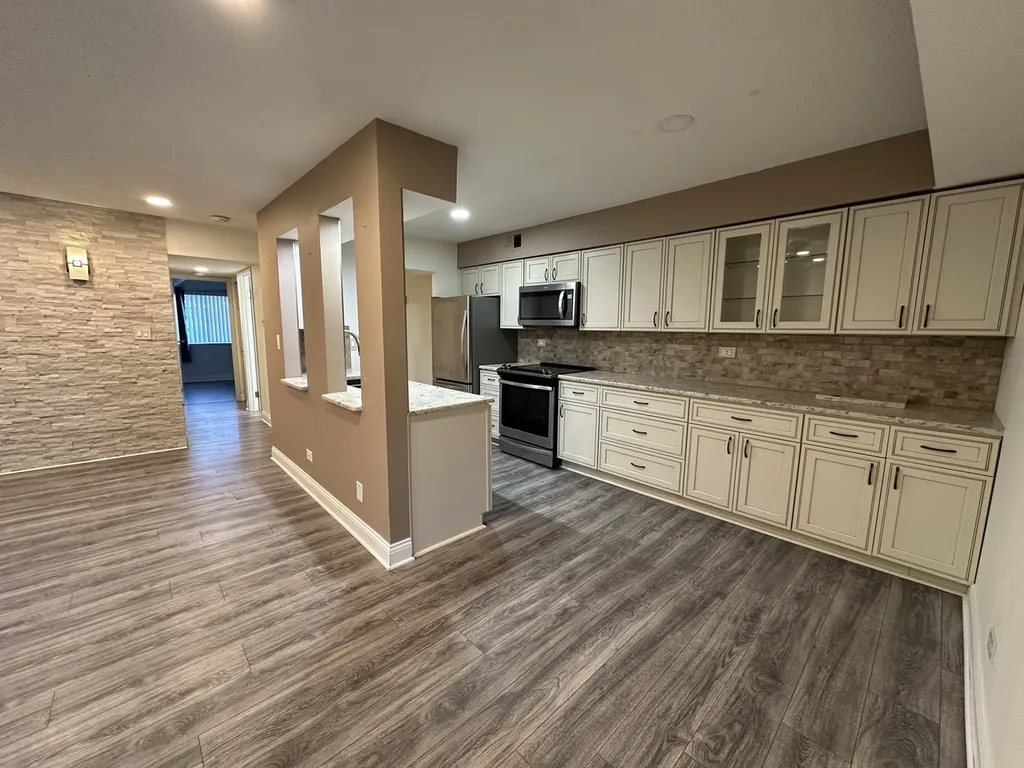 908 Casey Court Schaumburg IL 60173