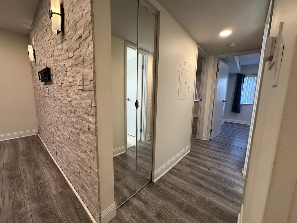 908 Casey Court Schaumburg IL 60173
