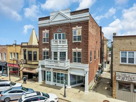 214 Main Street Woodstock IL 60098