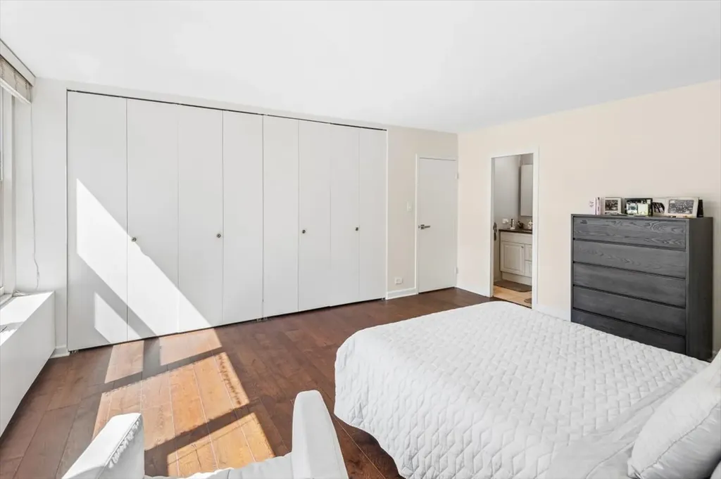 777 North Michigan Avenue Chicago IL 60611