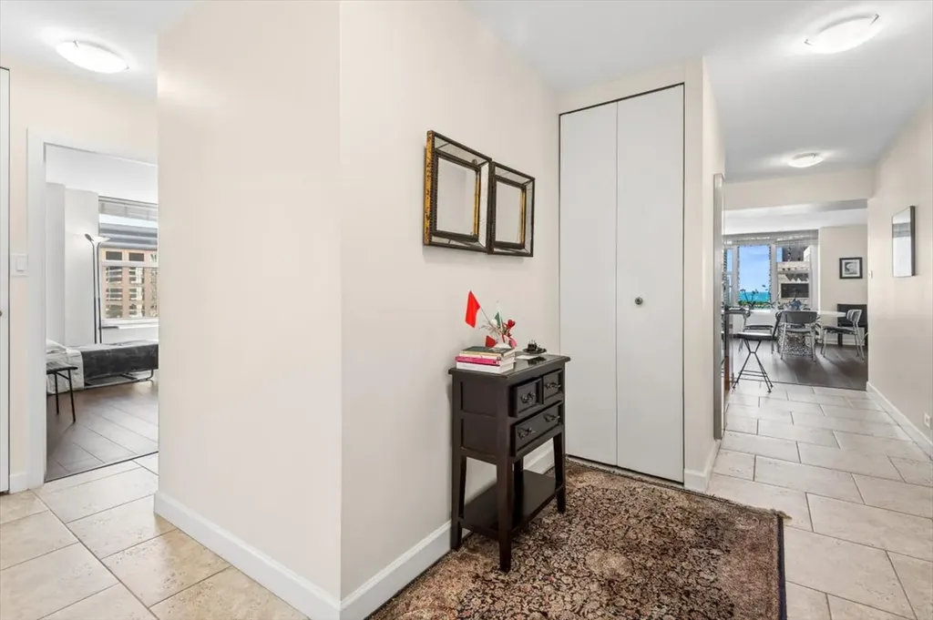 777 North Michigan Avenue Chicago IL 60611