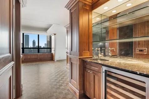 180 East Pearson Street Chicago IL 60611