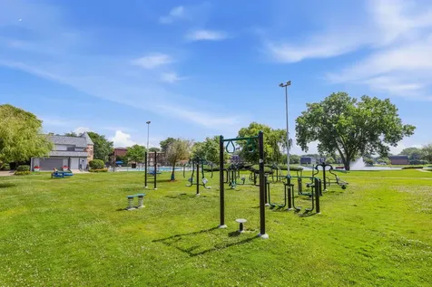 9411 Bay Colony Drive Des Plaines IL 60016