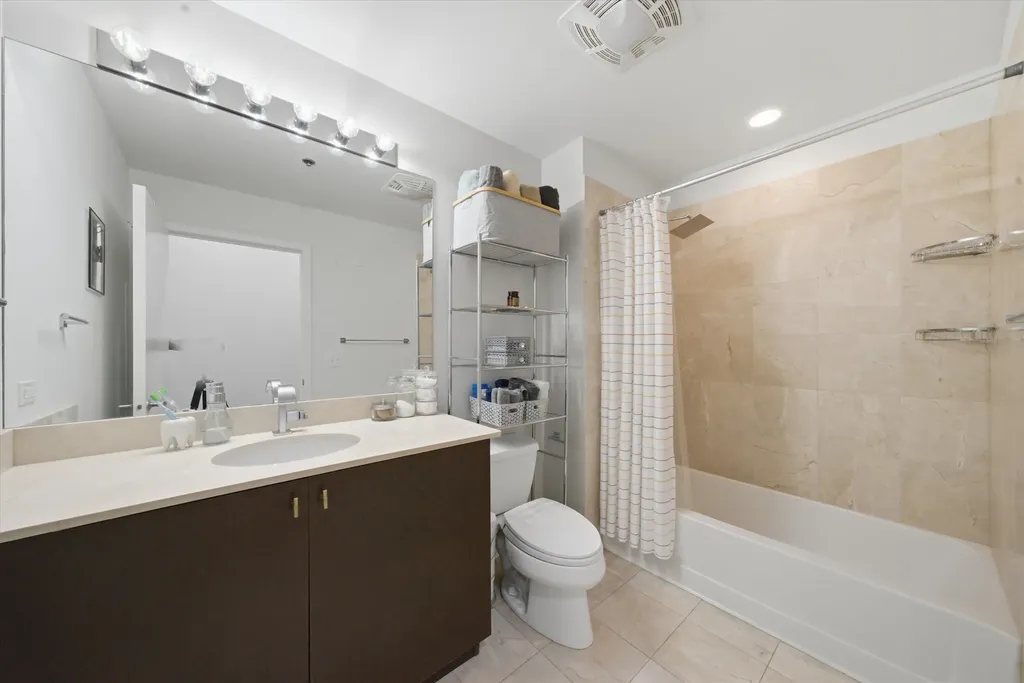 303 West Ohio Street Chicago IL 60654