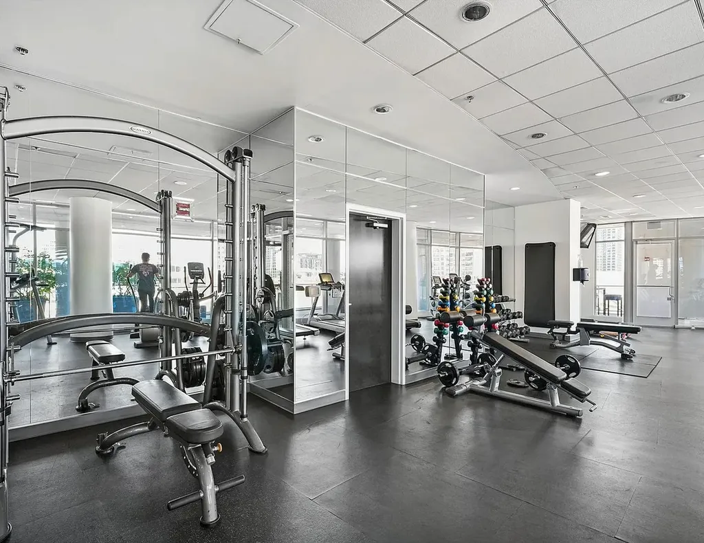 303 West Ohio Street Chicago IL 60654